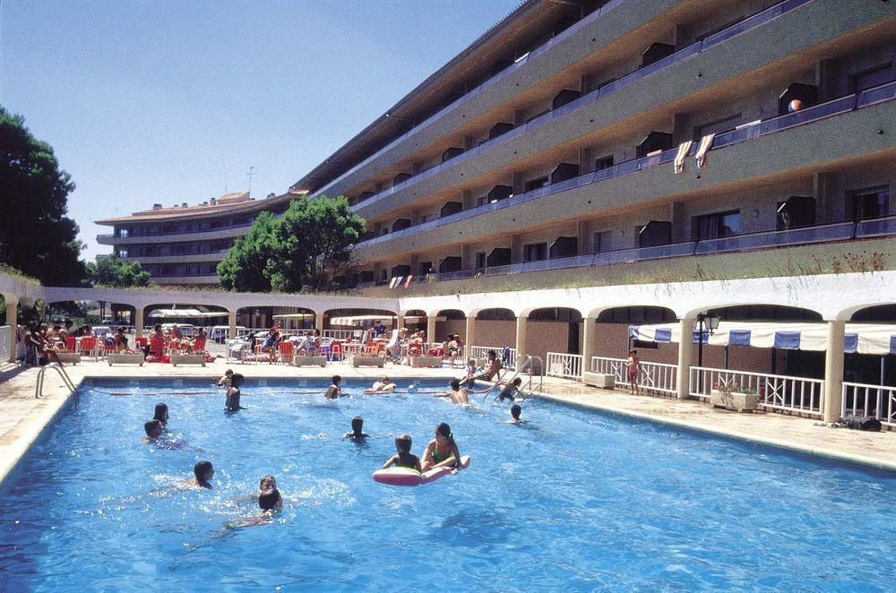 Apartamentos Sallés Beach L'Estartit Exterior foto