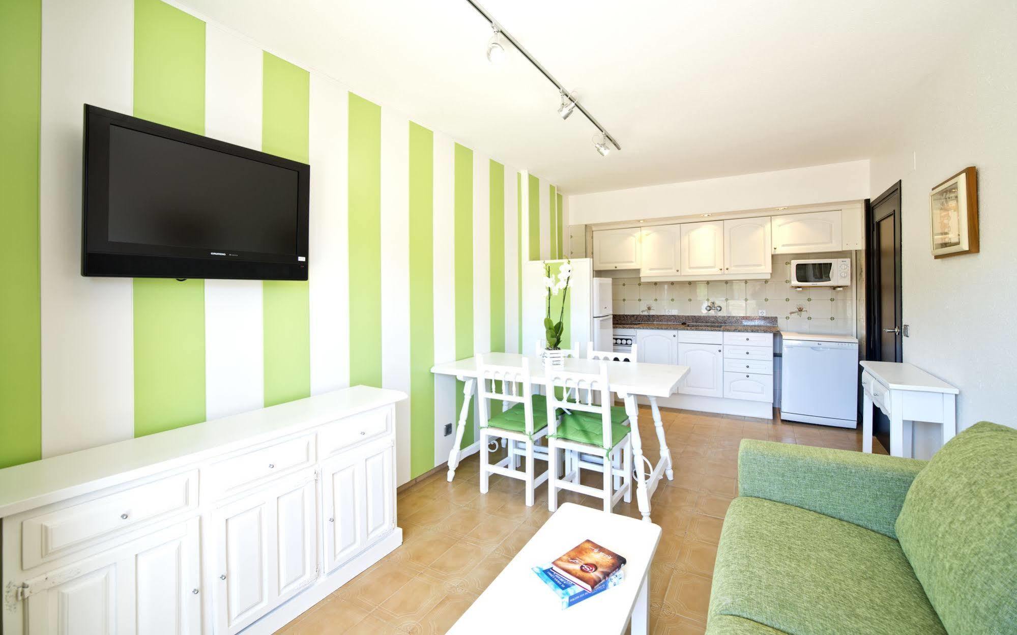 Apartamentos Sallés Beach L'Estartit Exterior foto